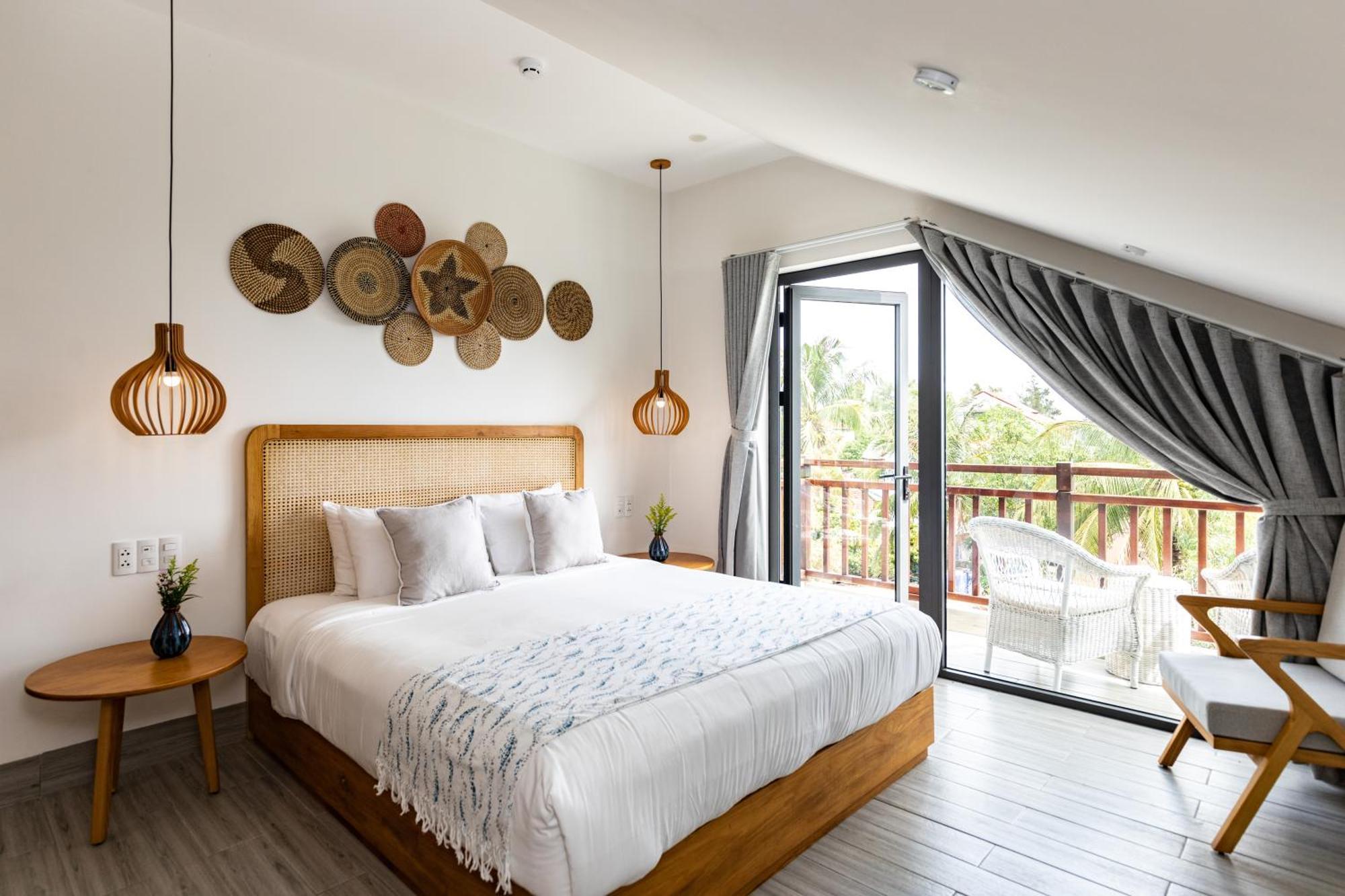 The Watermark Beachside Hotel Хойан Экстерьер фото