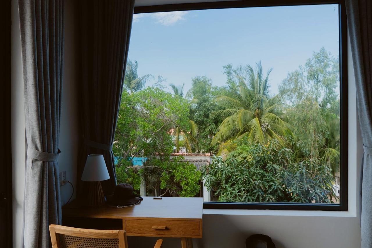 The Watermark Beachside Hotel Хойан Экстерьер фото
